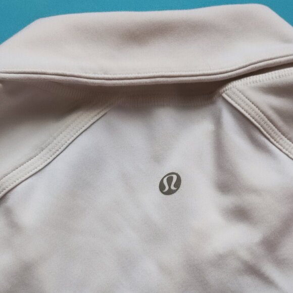 Lululemon light jacket active wear women's size 8 white and off white full zip - Picture 6 of 13